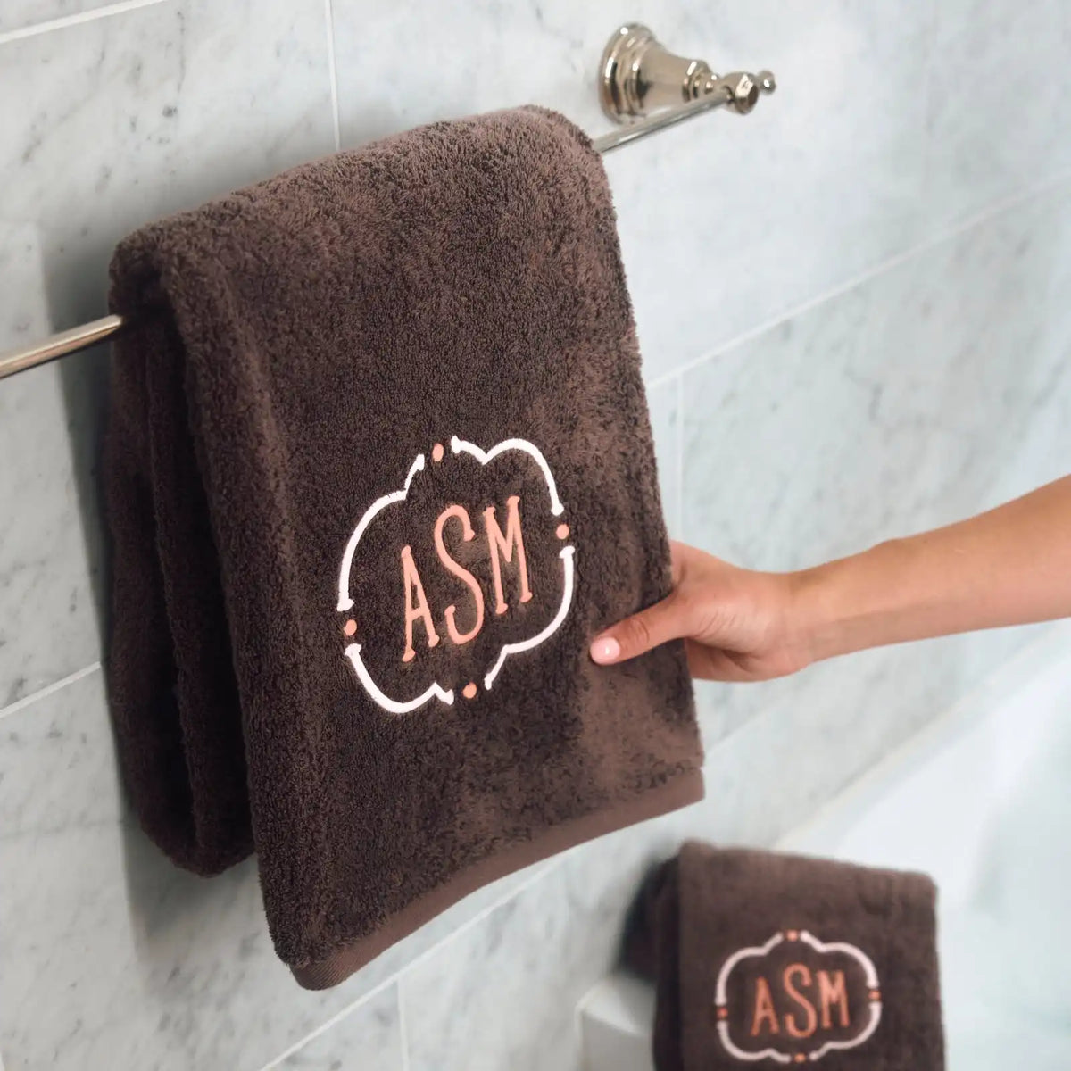 Weezie Basic Bath Towel