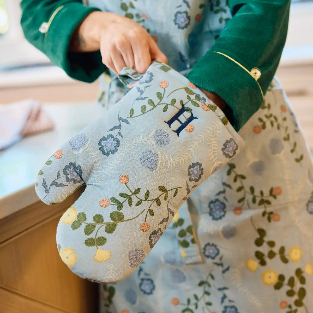 Teil Duncan Henley x Weezie Oven Mitts